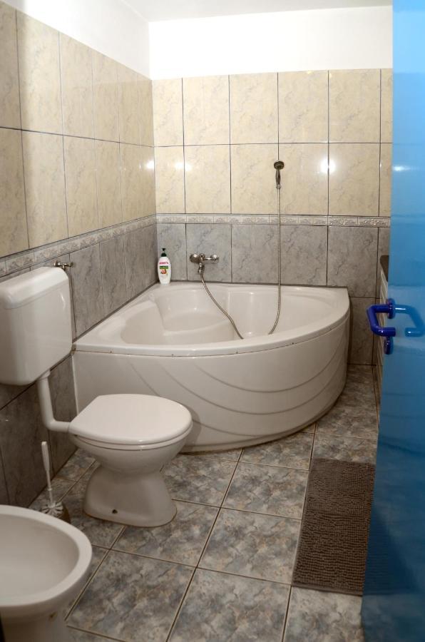 ביוגראד נה מורו Apartman M&S מראה חיצוני תמונה